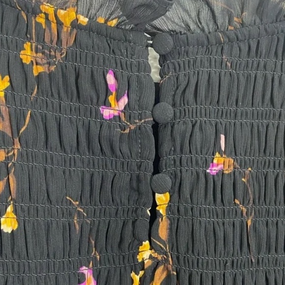 Madewell Georgette Ruffle-Collar Smocked Blouse in Falling Freesias sz sm - Picture 8 of 8